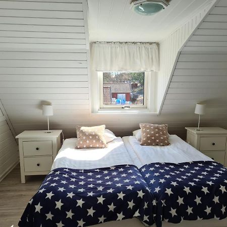 Missionshuset Bed & Breakfast Sandhamn Exterior foto