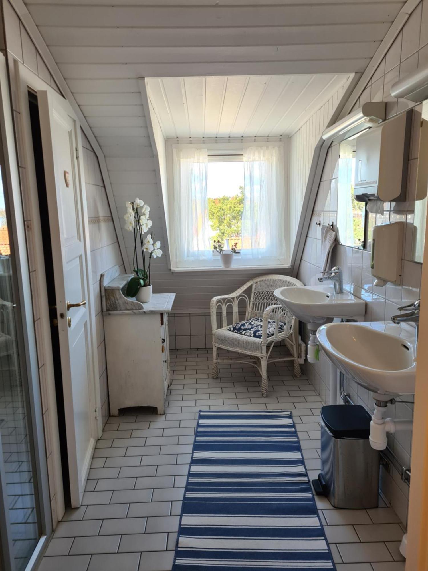 Missionshuset Bed & Breakfast Sandhamn Exterior foto